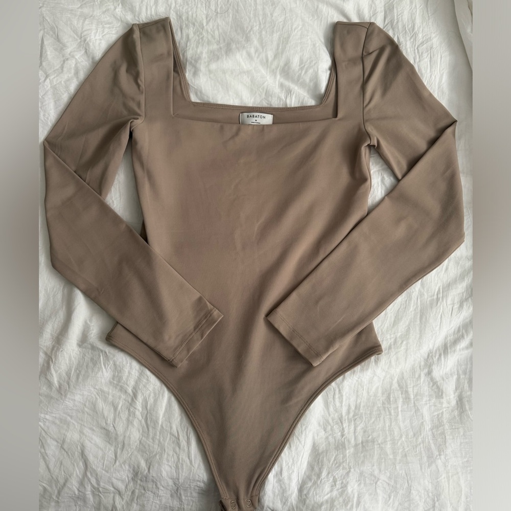 Aritzia Babaton square neck bodysuit